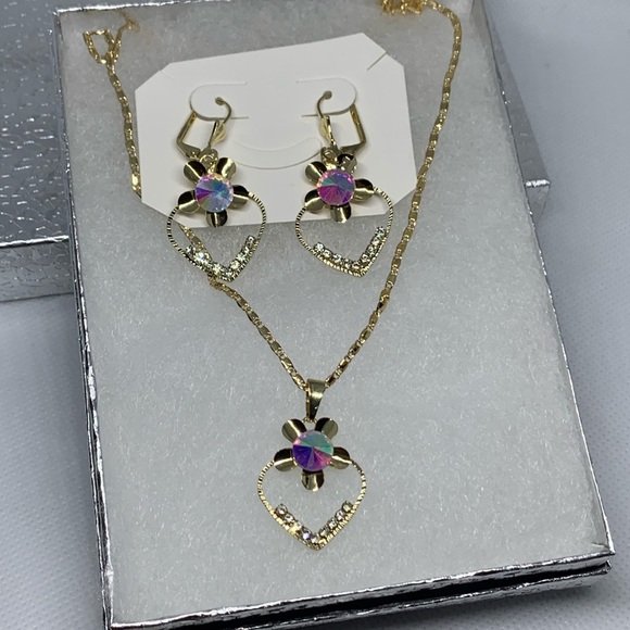 💥Just Reduced💥Gorgeous Italian Gold Necklace set - Picture 6 of 8
